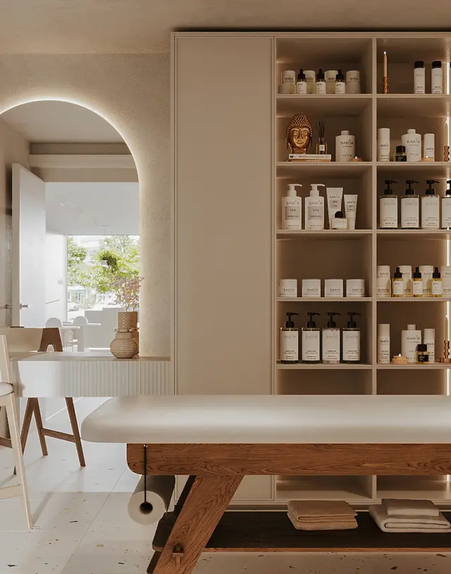 Ahşap ve doğal tonların buluştuğu dingin bir spa odası